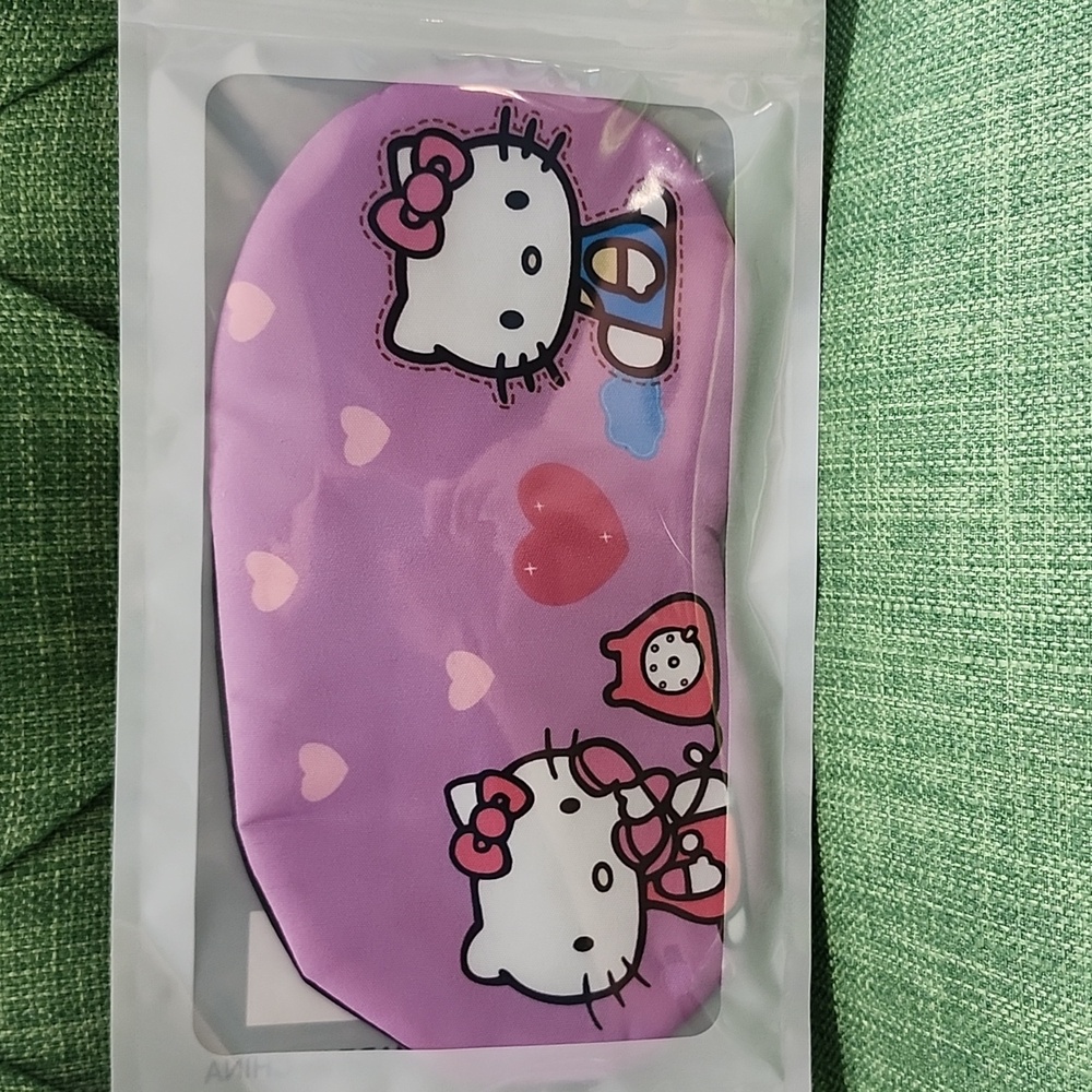 Hello Kitty Purple Sleep Mask - Picture 4 of 4